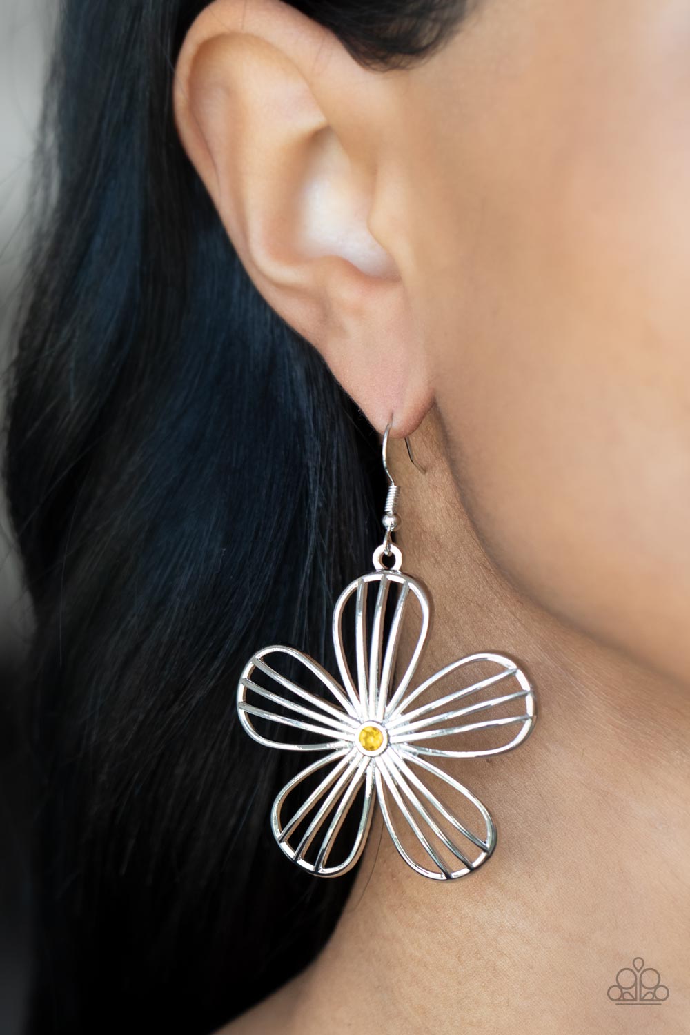MEADOW MUSICAL - YELLOW TOPAZ RHINESTONES SILVER FLOWER PENDANT EARRINGS
