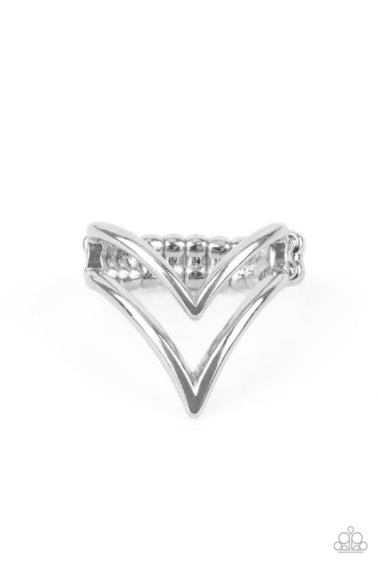 beesblingbash-adventurously-angled-silver-ring-paparazzi-accessories