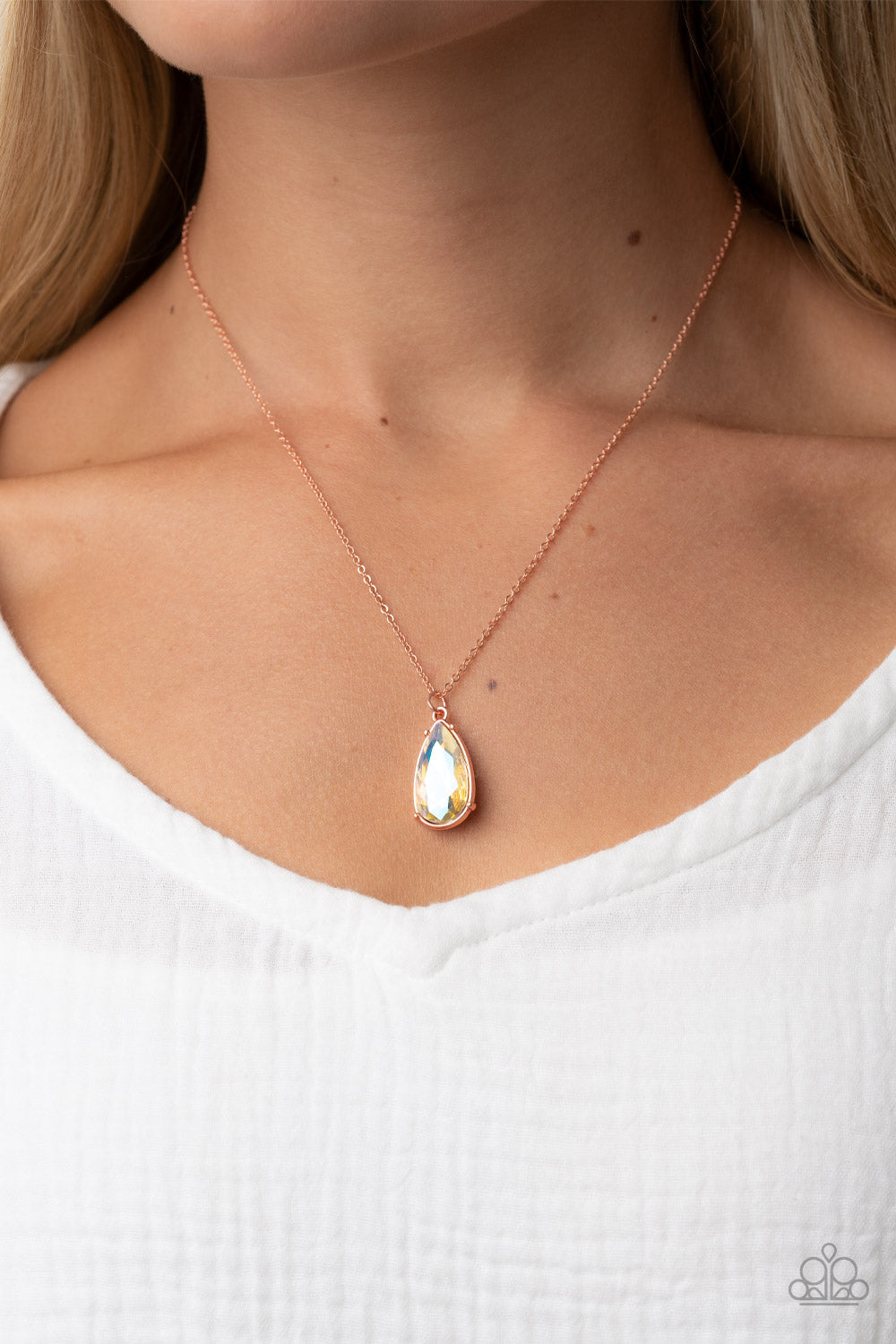 INTERSTELLAR ROYAL - COPPER IRIDESCENT TEARDROP RHINESTONE NECKLACE