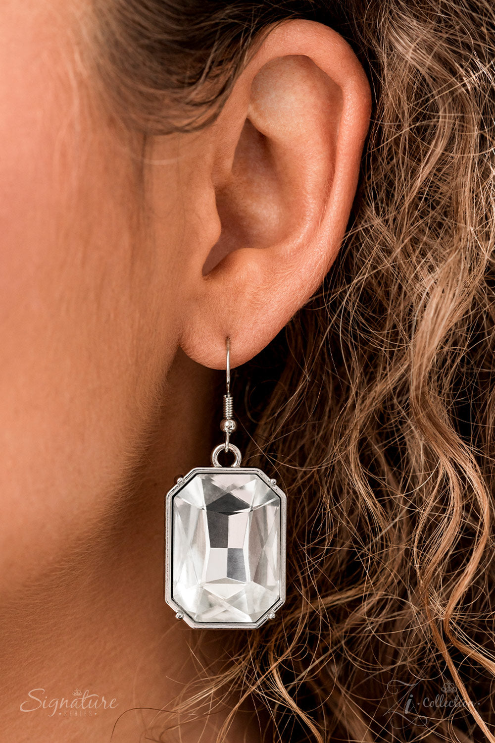 THE TASHA - WHITE LARGE RHINESTONES CRESCENT 2022 ZI NECKLACE