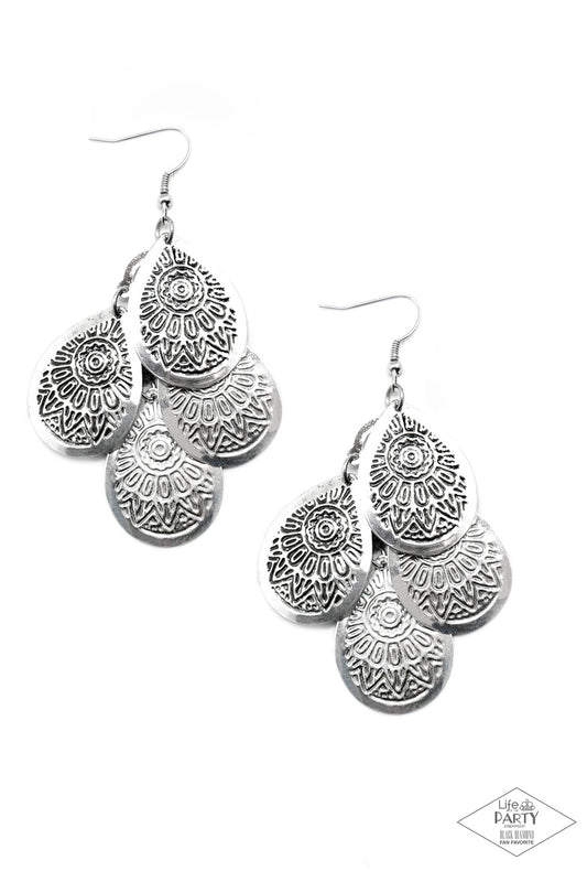 A LEADING LIGHT - SILVER OVERLAPPING TEXTURED SUN BURST TEARDROPS CHIME EARRINGS