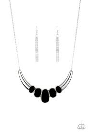 A BULL HOUSE BLACK PAPARAZZI 5 DOLLAR NECKLACE BEESBLINGBASH