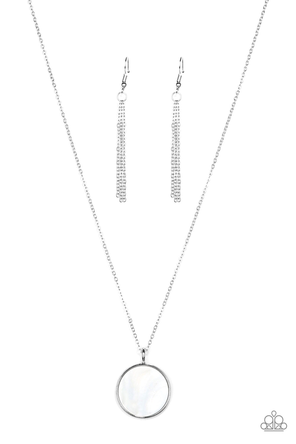 SHIMMERING SEASHORES - WHITE SEA SHELL MOTHER OF PEARL NECKLACE