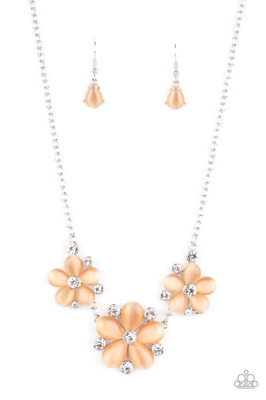 EFFORTLESSLY EFFLORESCENT - ORANGE MOONSTONE FLOWERS NECKLACE