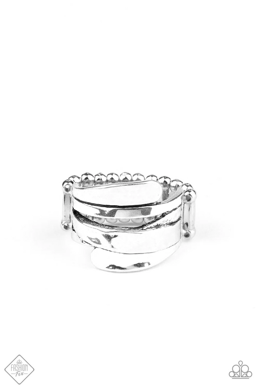 BEHIND THE SHEEN - SILVER FASHION FIX RING
